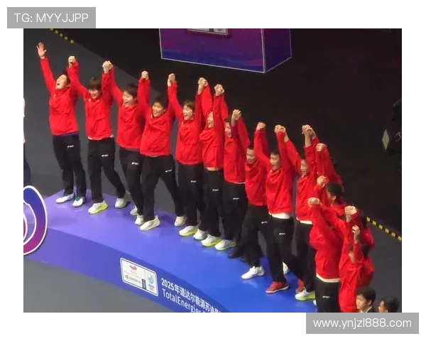 武汉羽毛球队在洲际杯中的团队协作展现出卓越实力与默契配合